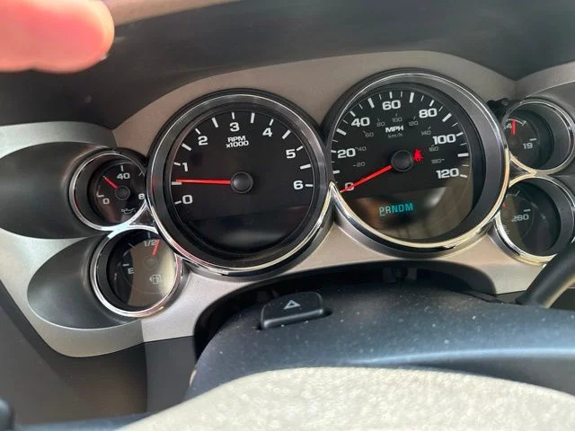 Used 2012 White GMC SLE image 16