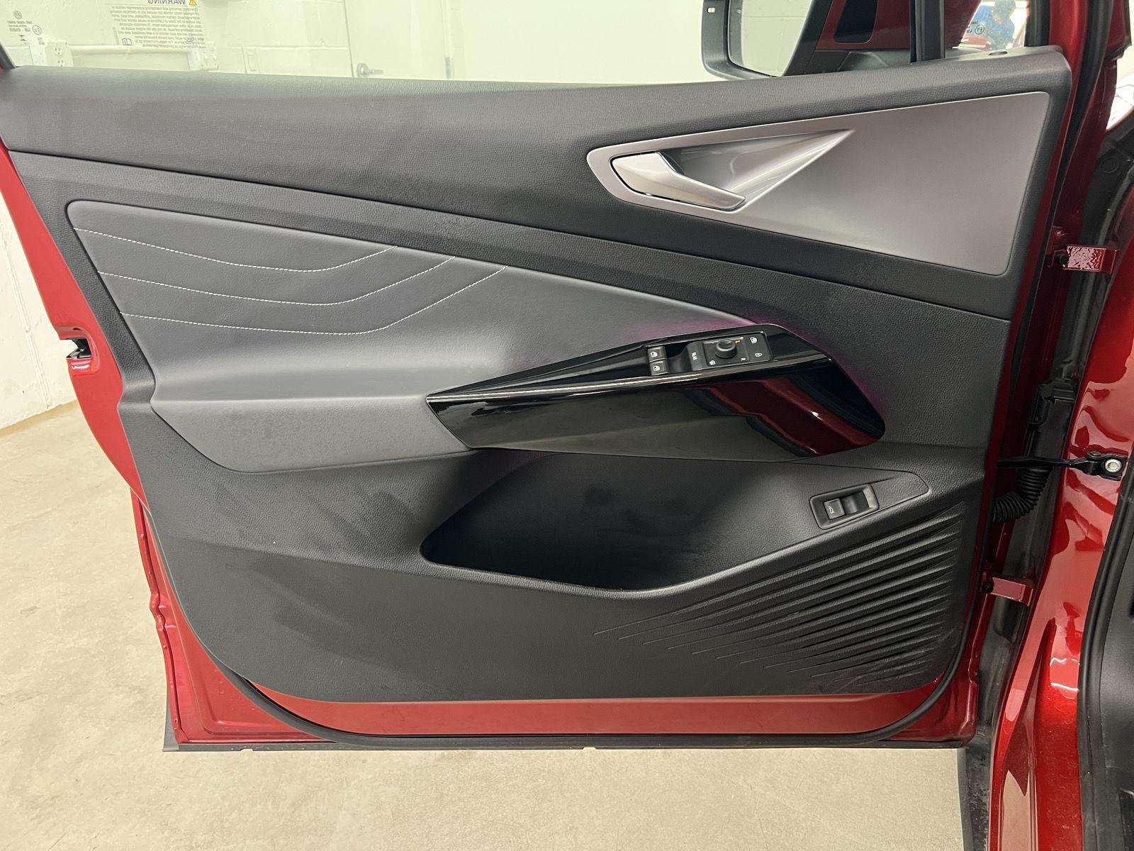 Used 2025 Aurora Red Metallic (DISC) Volkswagen Pro S image 11