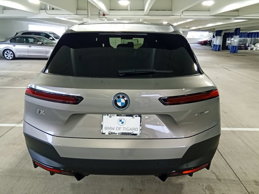 Certified Used 2024 Gray BMW xDrive50 image 6