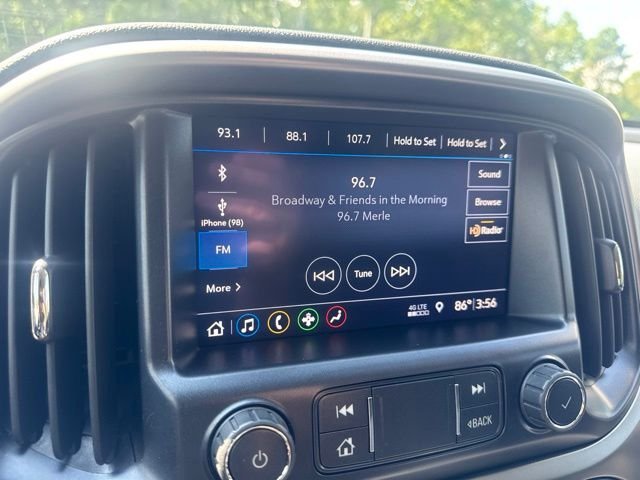 Used 2019 Gray Chevrolet Z71 image 19