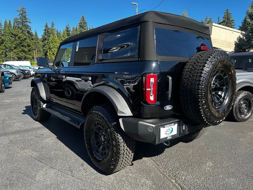 New 2026 Shadow Black Ford Outer Banks® image 7