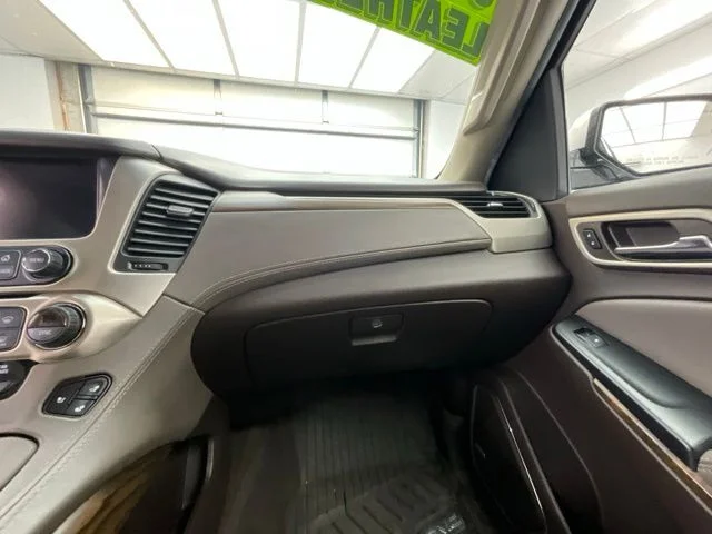 Used 2019 Silver GMC Denali image 12