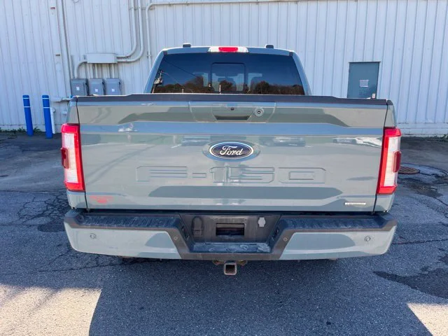 Used 2023  Ford Lariat image 6