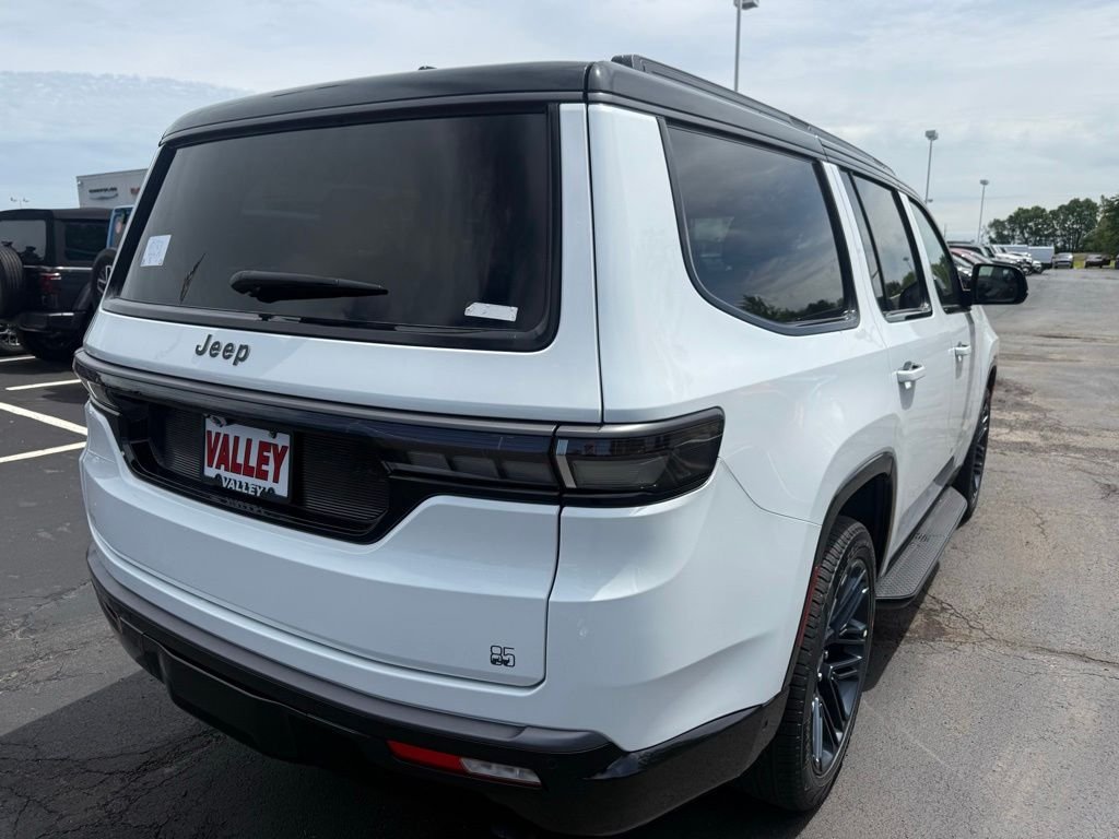 New 2026 Bright White Clear-Coat Exterior Paint Jeep 85th Anniversary Edition image 6