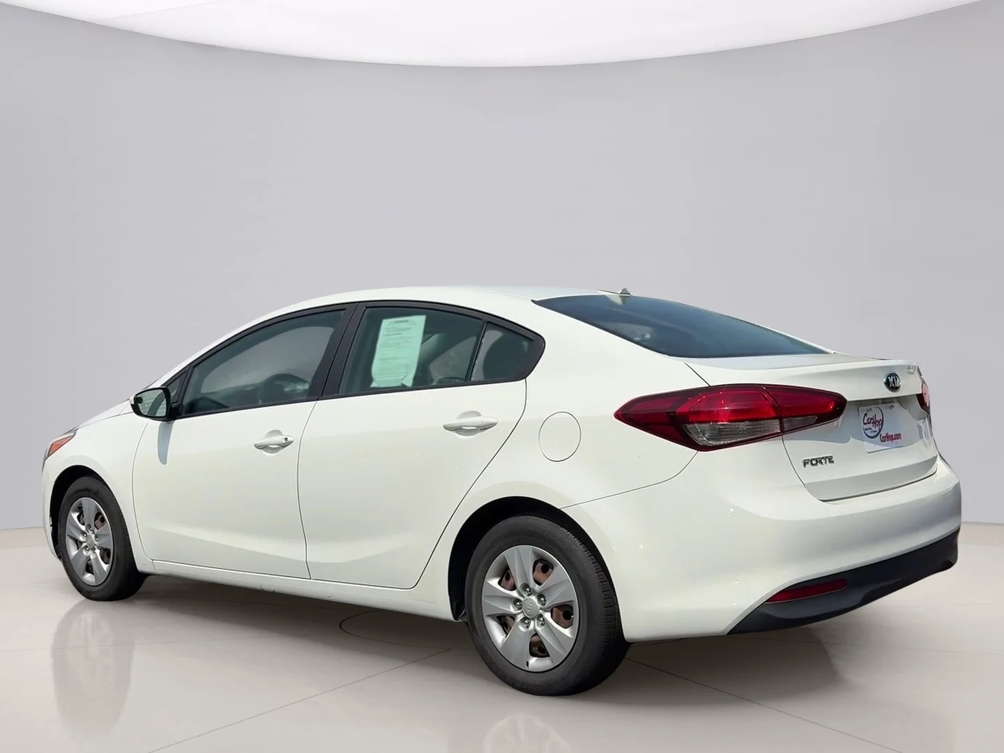 Used 2017 White Kia SEDAN image 3