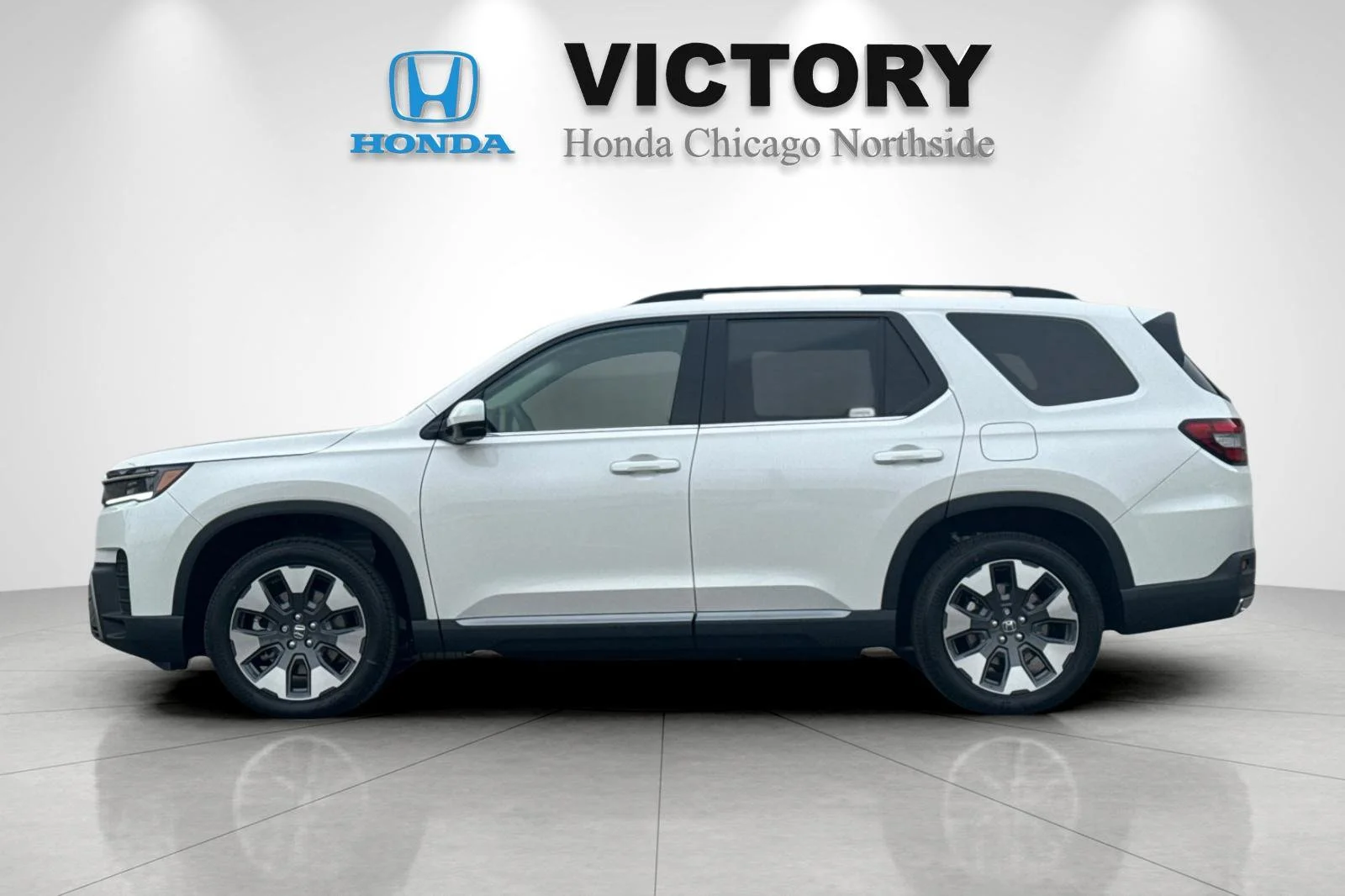 New 2026 Platinum White Pearl Honda Touring image 2