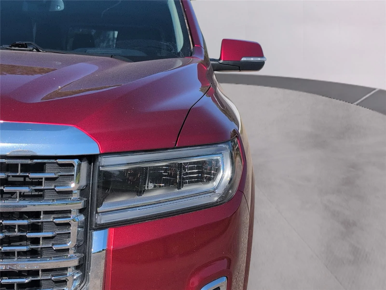 Used 2023 Volcanic Red Tintcoat GMC Denali image 36