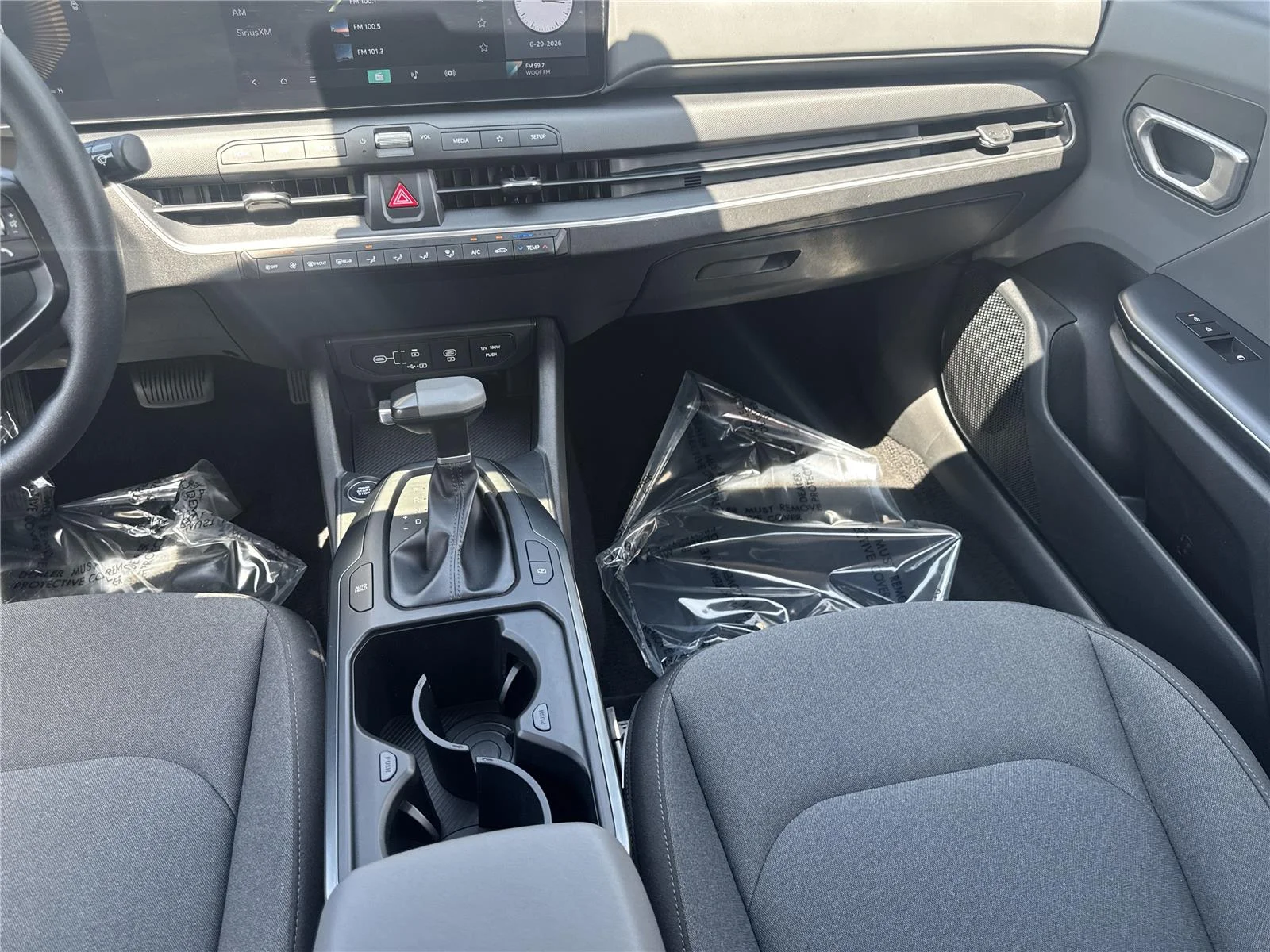 Used 2025 Snow White Pearl Kia LXS image 16