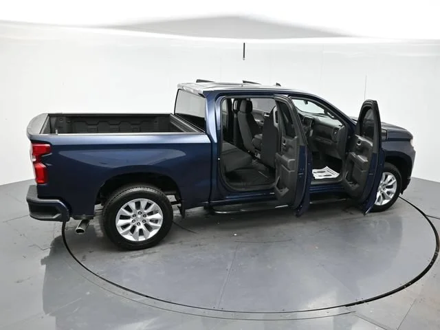 Used 2020 NORTHSKY BLUE METALLIC Chevrolet Custom image 39
