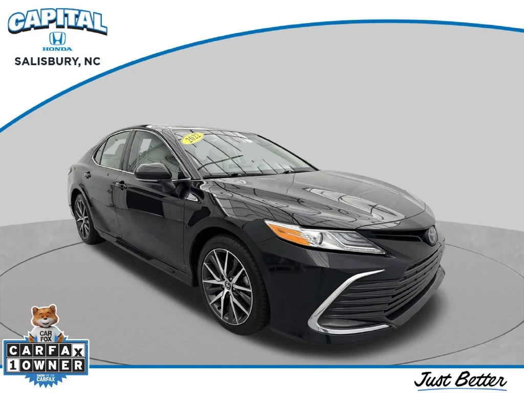 Black 2022 Toyota Camry Hybrid XLE 4dr Car Raleigh NC