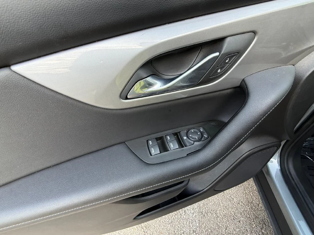 Used 2025 Gray Chevrolet LT image 11