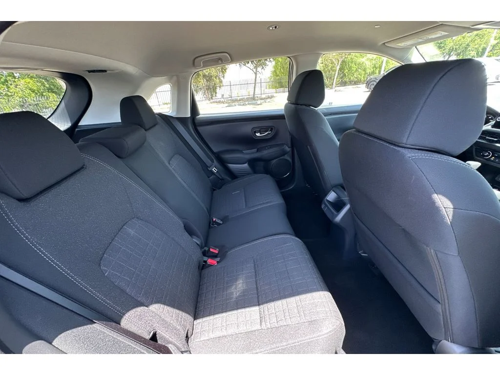 Used 2027 Crystal Black Pearl Honda LX image 18