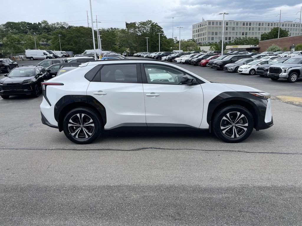 Used 2024 Beige Toyota XLE image 7