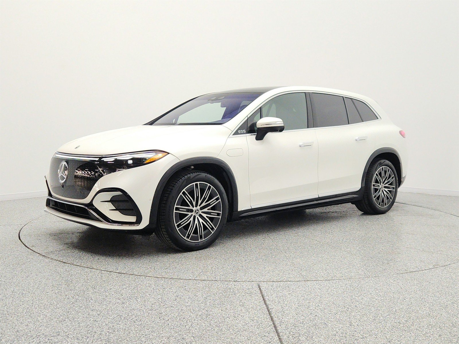 2023 Mercedes-Benz EQS SUV EQS 580 4MATIC's photo