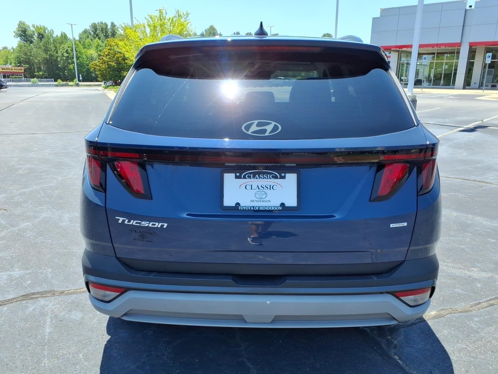 Used 2025 Atlantis Blue Hyundai SEL image 11