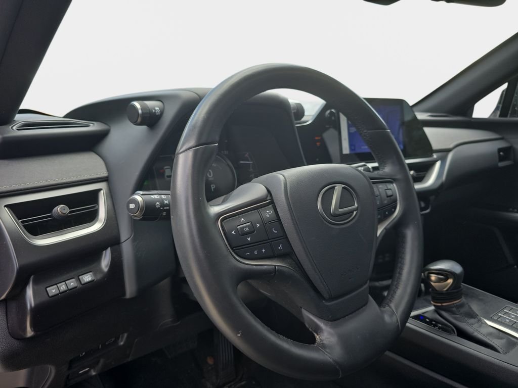 Used 2024 Iridium Lexus 250h Premium image 19