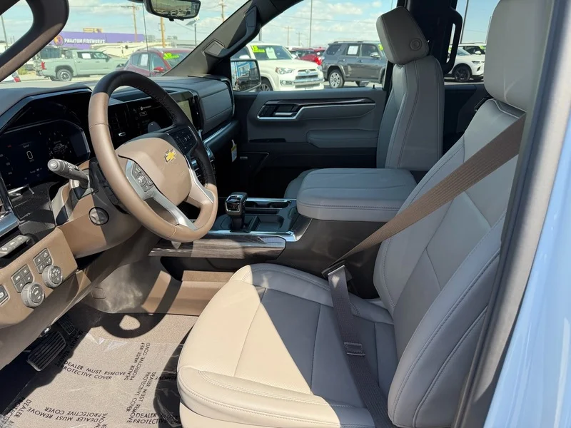 2026 Chevrolet Silverado 1500 LTZ - Photo 15