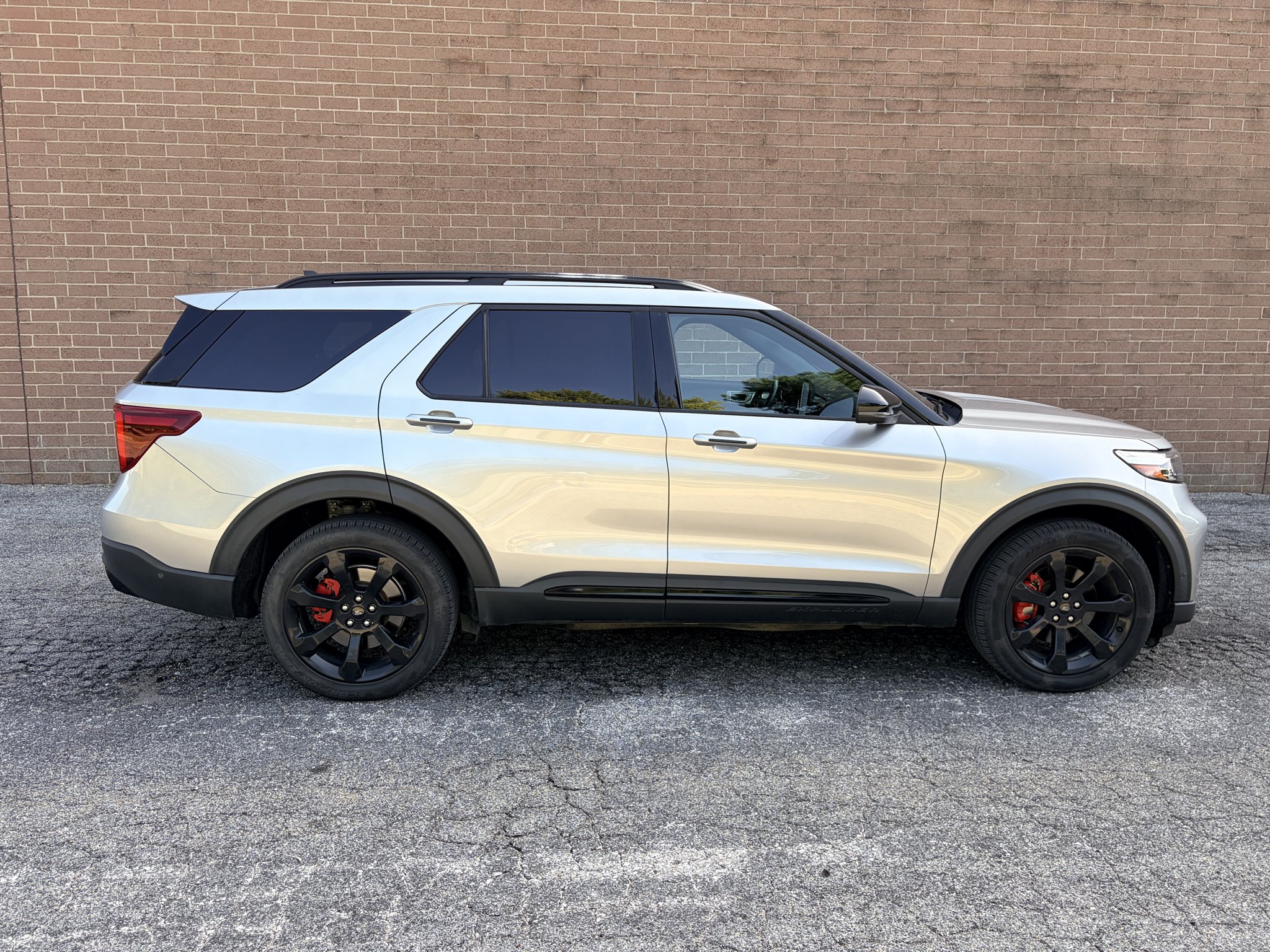 Used 2021 Iconic Silver Metallic Ford ST image 6
