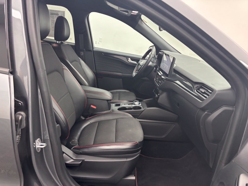 Used 2023 Gray Metallic Ford ST-Line image 30