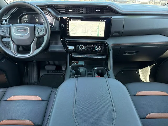 Used 2026 White GMC AT4 image 9