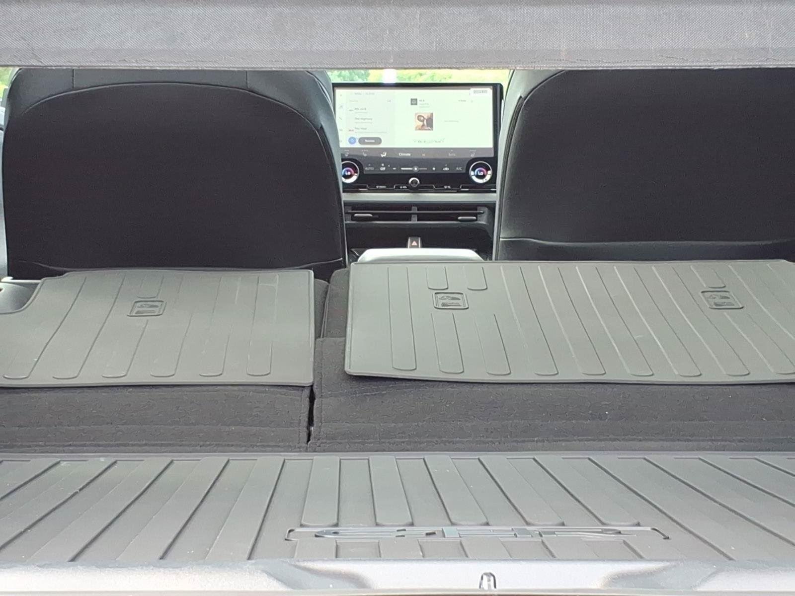 New 2026 Wind Chill Pearl with Midnight Black Metallic roof Toyota XSE image 29
