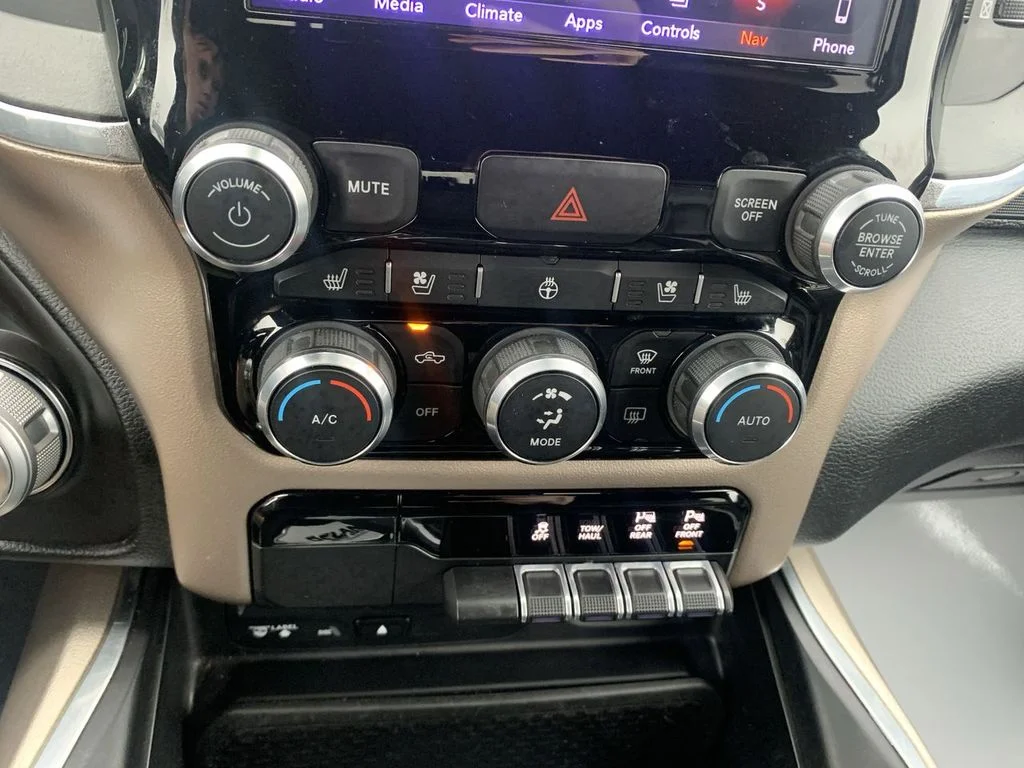 Used 2019 Blue Ram Laramie image 19