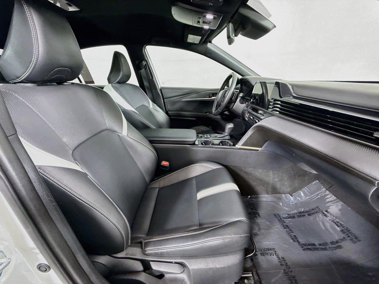 Certified Used 2025 Ice Cap Toyota SE image 40