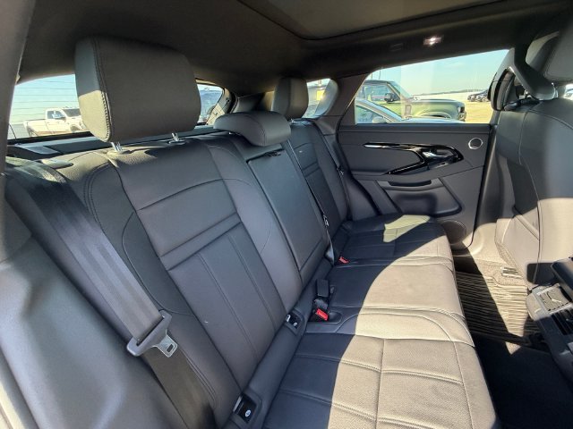 Used 2026 White Land Rover Dynamic image 17