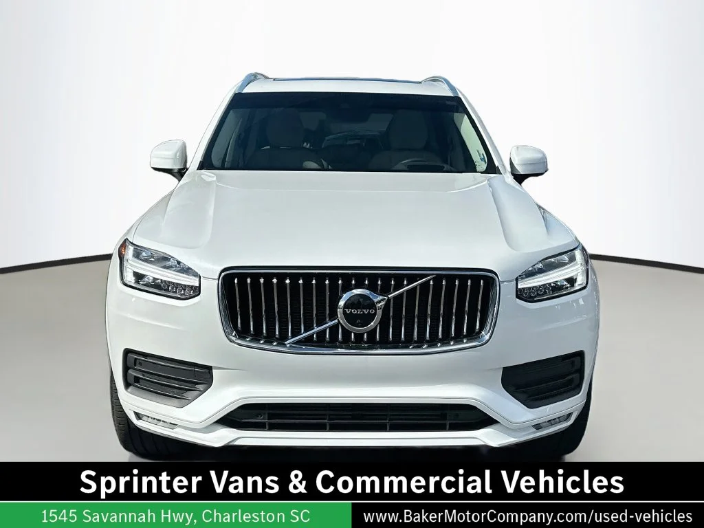 Used 2022 Crystal White Volvo T6 Momentum image 5