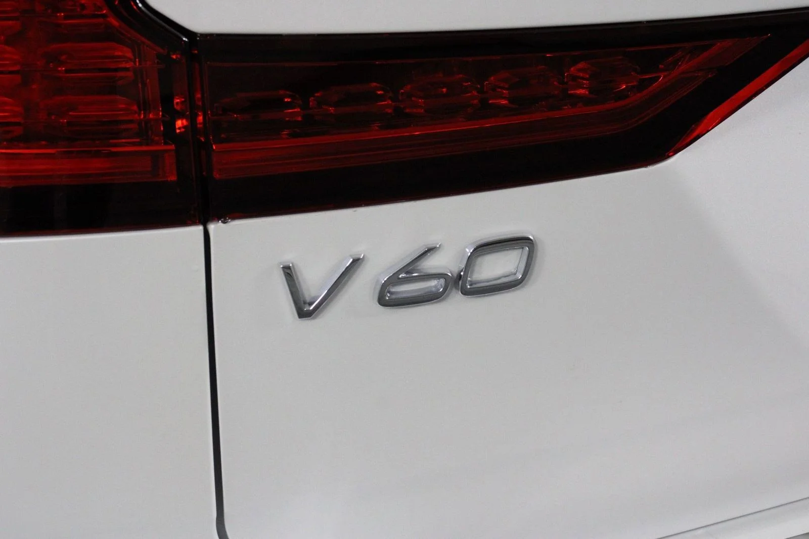 2026 Volvo V60 Cross Country Plus - Photo 16
