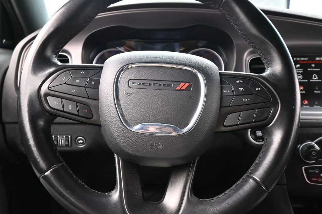 Used 2023 Pitch Black Clearcoat Dodge SXT image 22