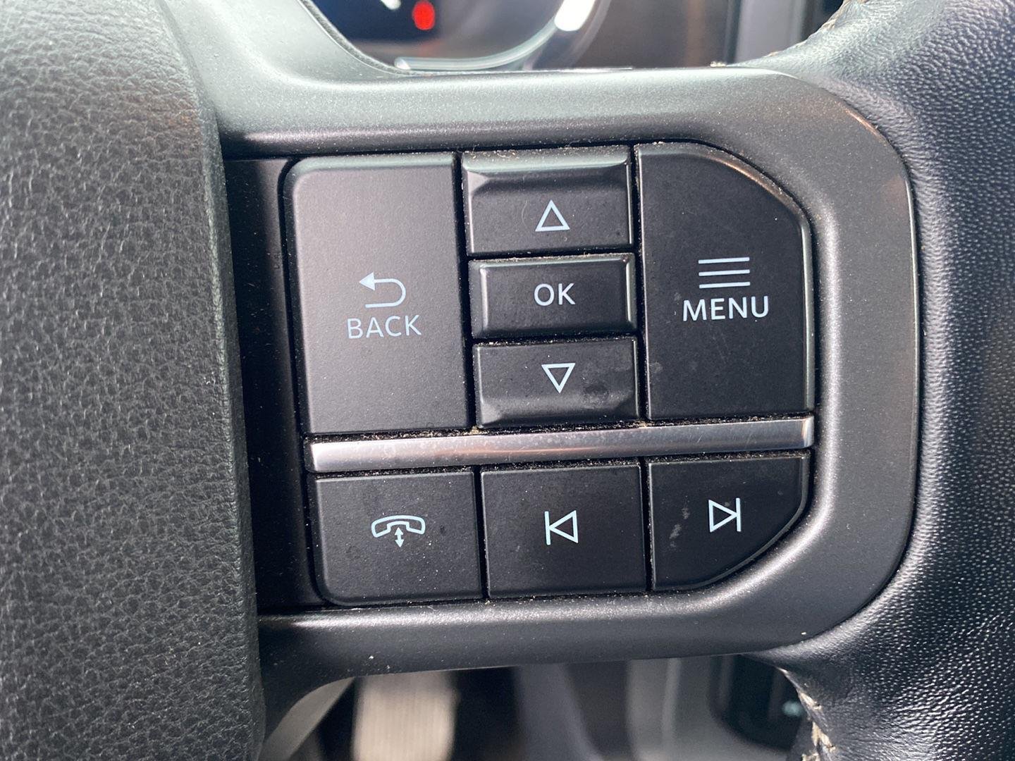 Used 2022 Iconic Silver Ford LARIAT image 19