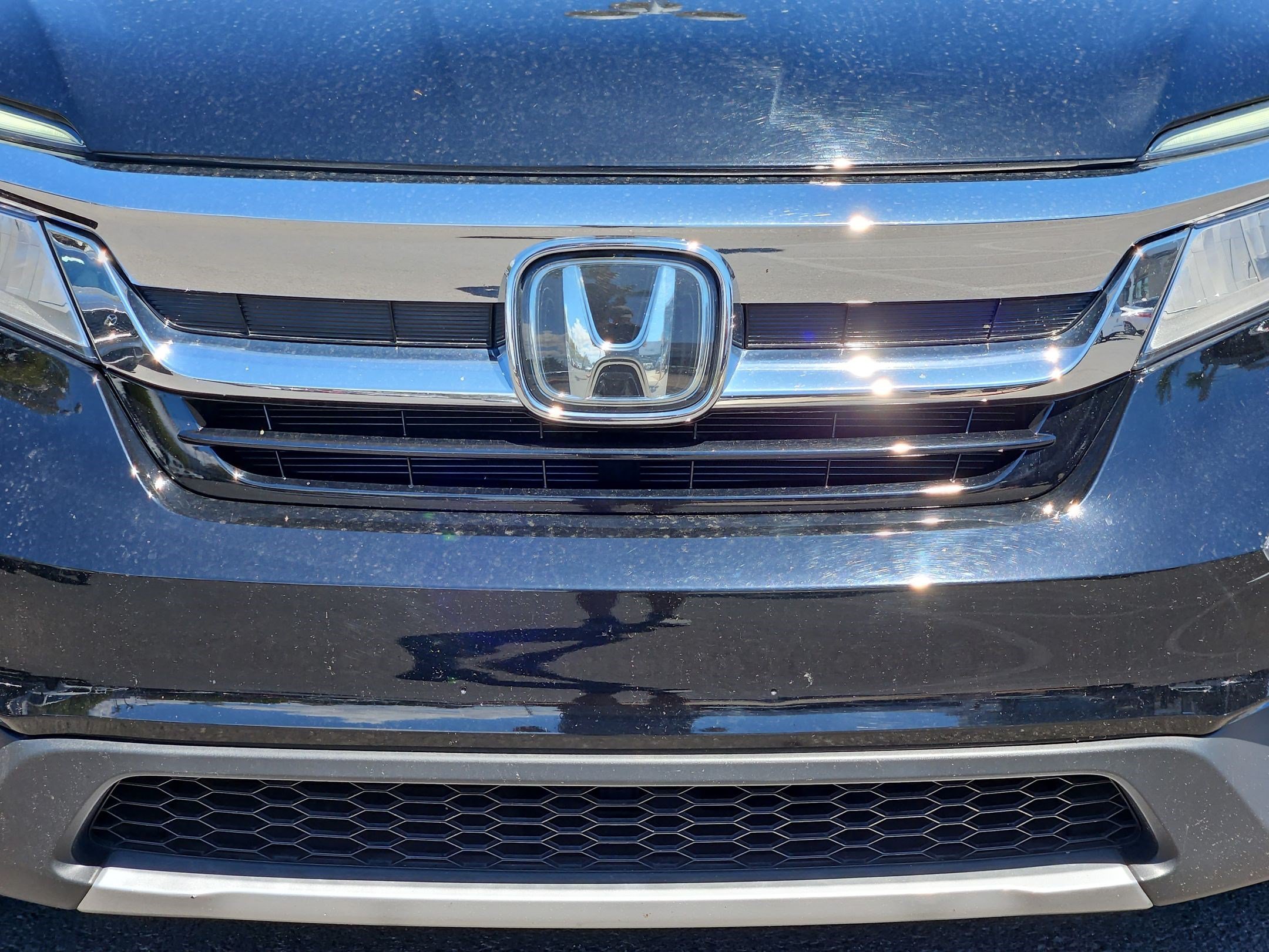 Used 2022 Crystal Black Pearl Honda Touring 7-Passenger image 9