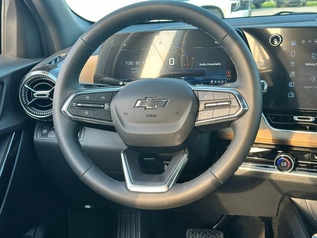 New 2027 Polar White Tricoat Chevrolet ACTIV image 6