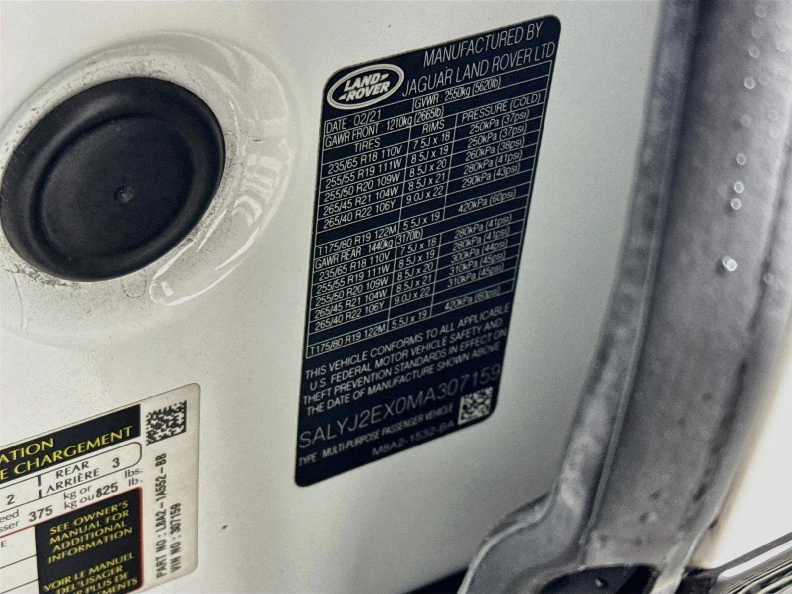 Used 2021 Fuji White Land Rover S image 34