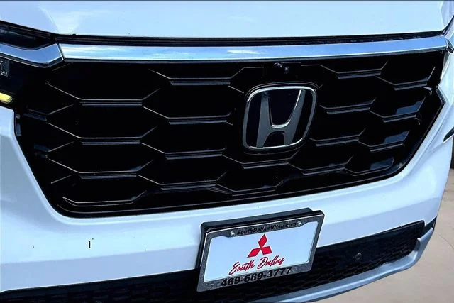 Used 2023 White Honda Elite image 30