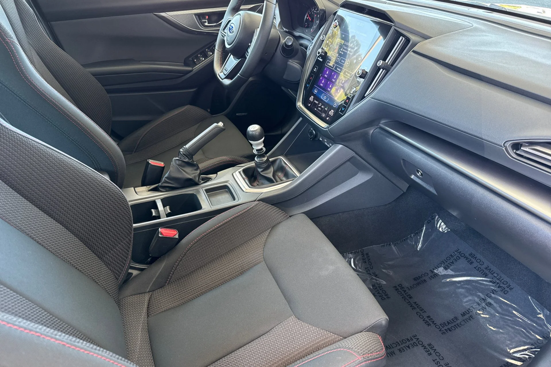 Used 2022 Ice Silver Metallic Subaru Premium image 17