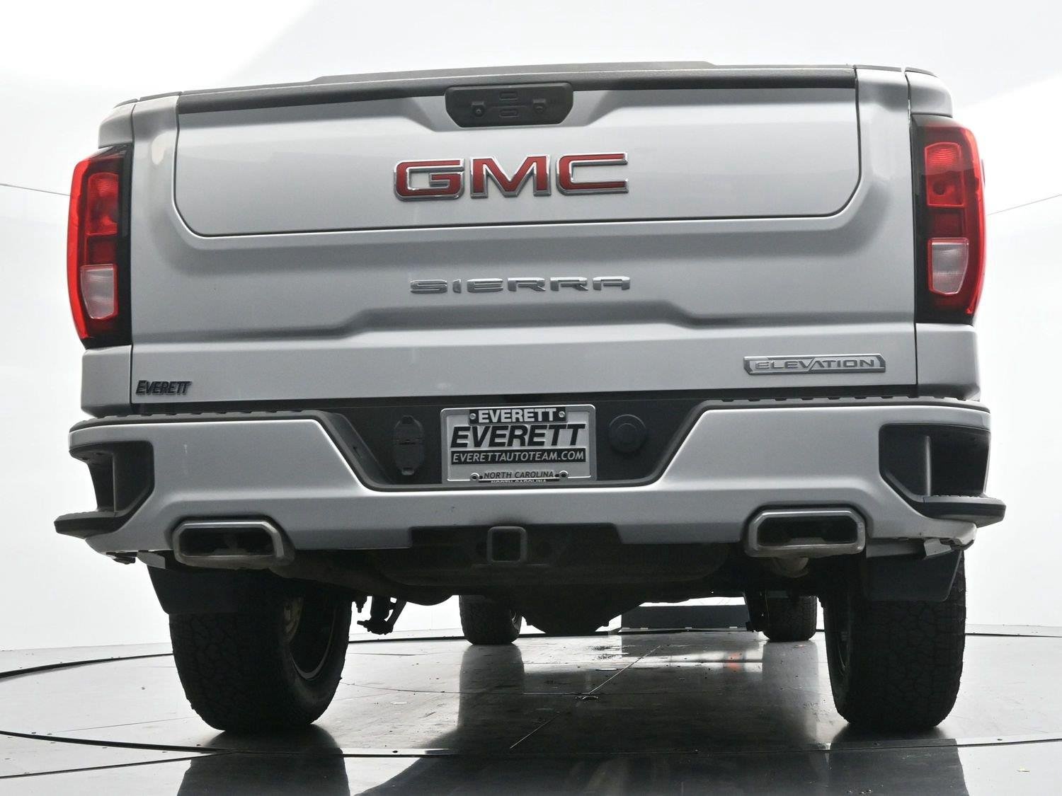 Used 2022 Quicksilver Metallic GMC Elevation image 48