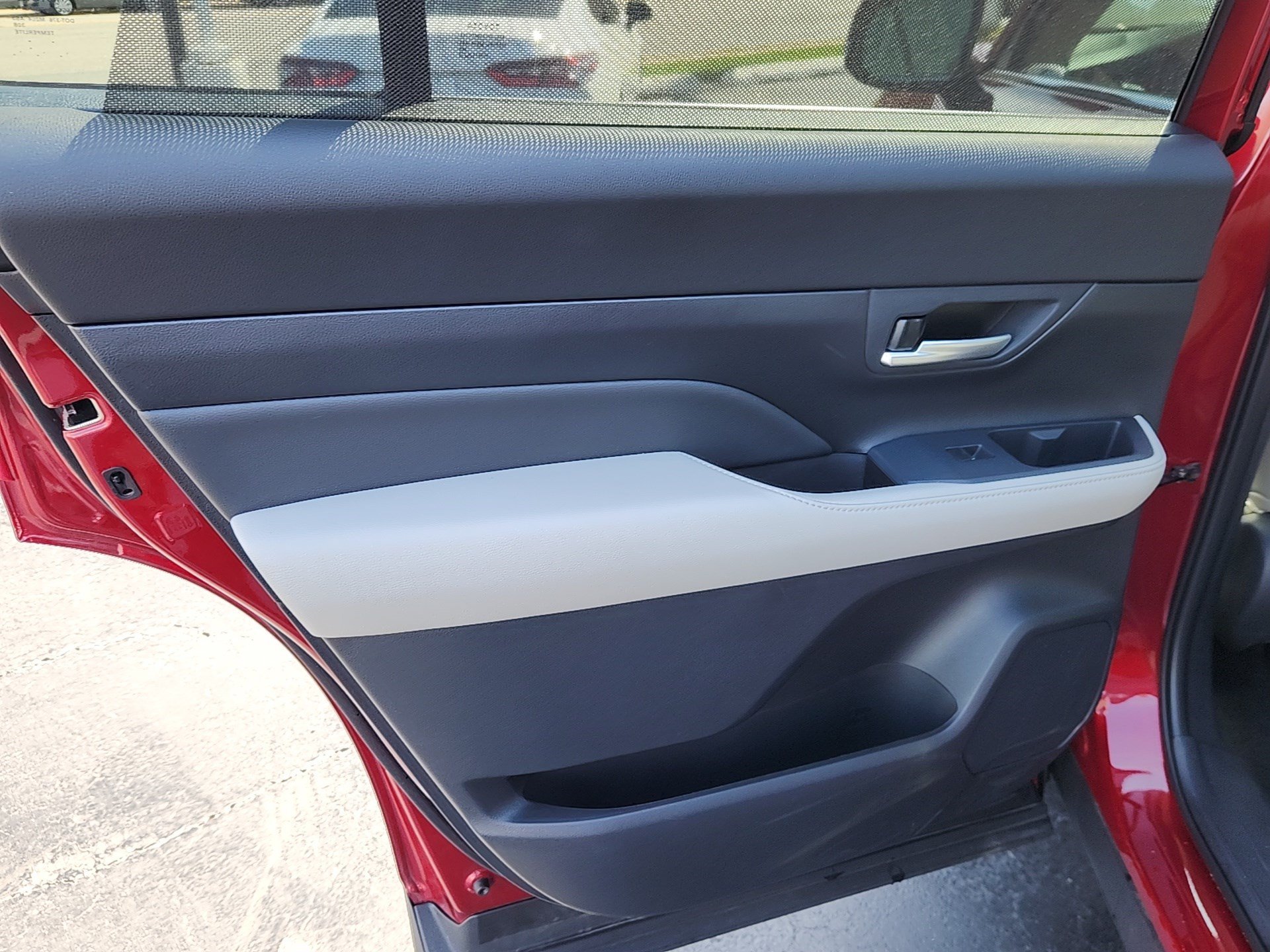 Used 2025 Red Toyota Platinum image 23