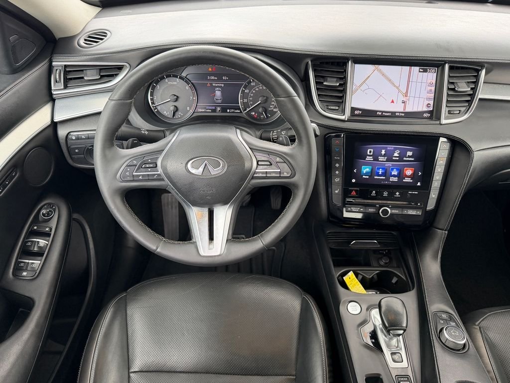 Used 2019 Gray INFINITI ESSENTIAL image 16