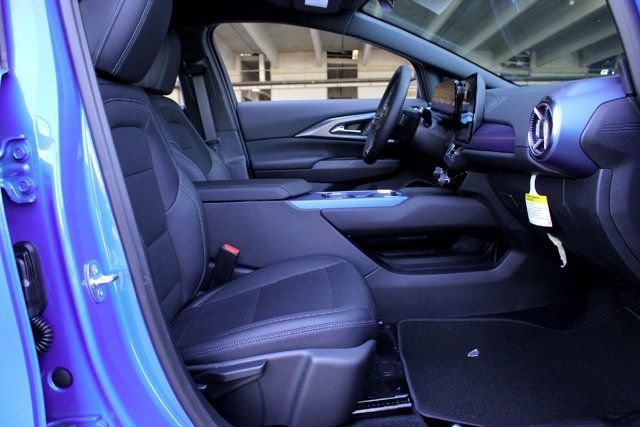 2025 Chevrolet Equinox EV LT - Photo 14