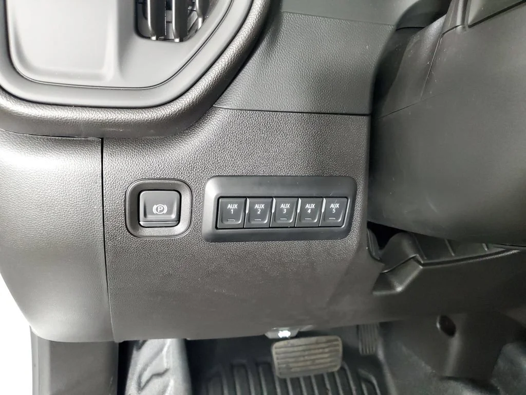 2026 Chevrolet Silverado 3500 HD Work Truck - Photo 33