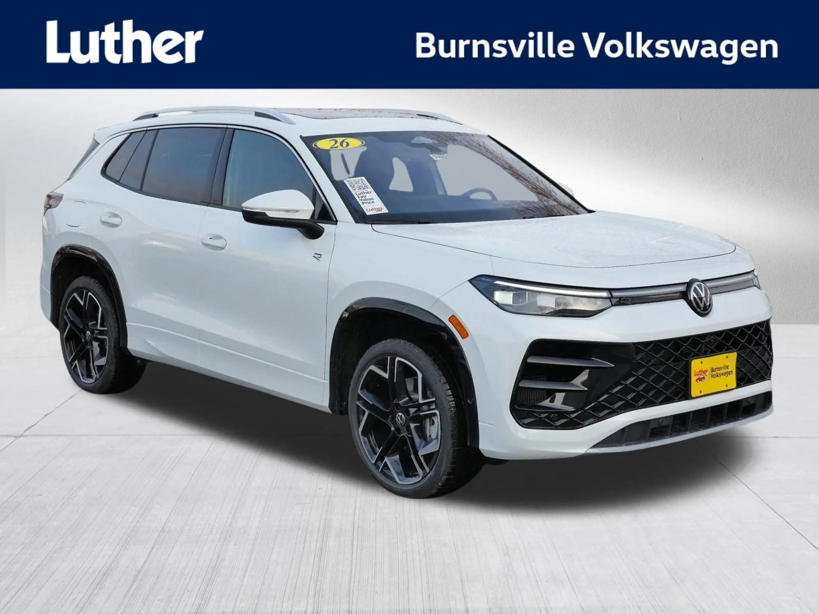 2026 Volkswagen Tiguan 2.0T SEL R-Line Turbo 4Motion's photo