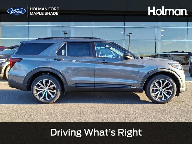 2026 Ford Explorer ST-LINE 4WD's photo
