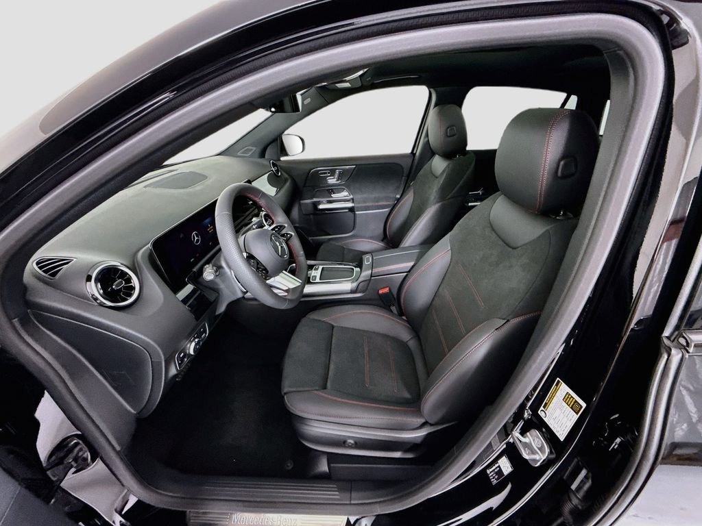 New 2026 Night Black Mercedes-Benz GLA 250 image 20