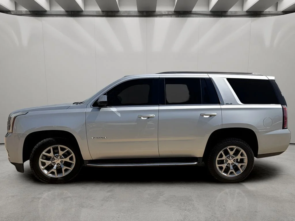 Used 2017 Quicksilver Metallic GMC SLE image 2