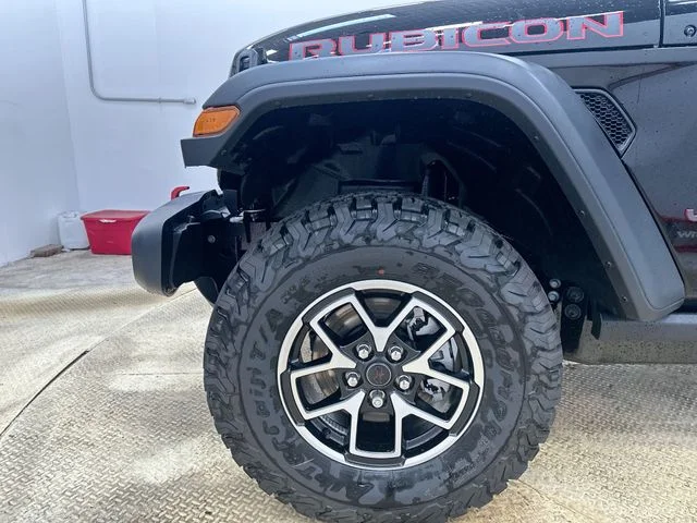 New 2026 Black Clear-Coat Exterior Paint Jeep Rubicon image 20