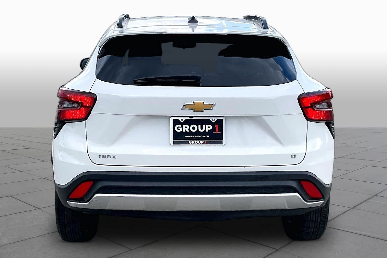 2025 Chevrolet Trax LT - Photo 5