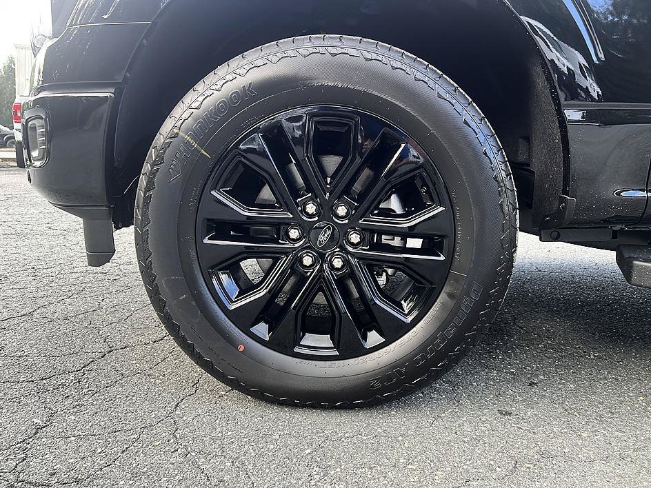 New 2026 Agate Black Metallic Ford Lariat® image 8