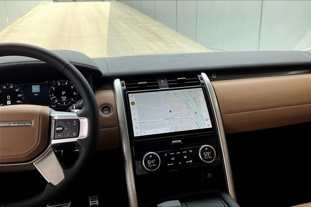 Used 2025 Brown Land Rover Metropolitan Edition image 6